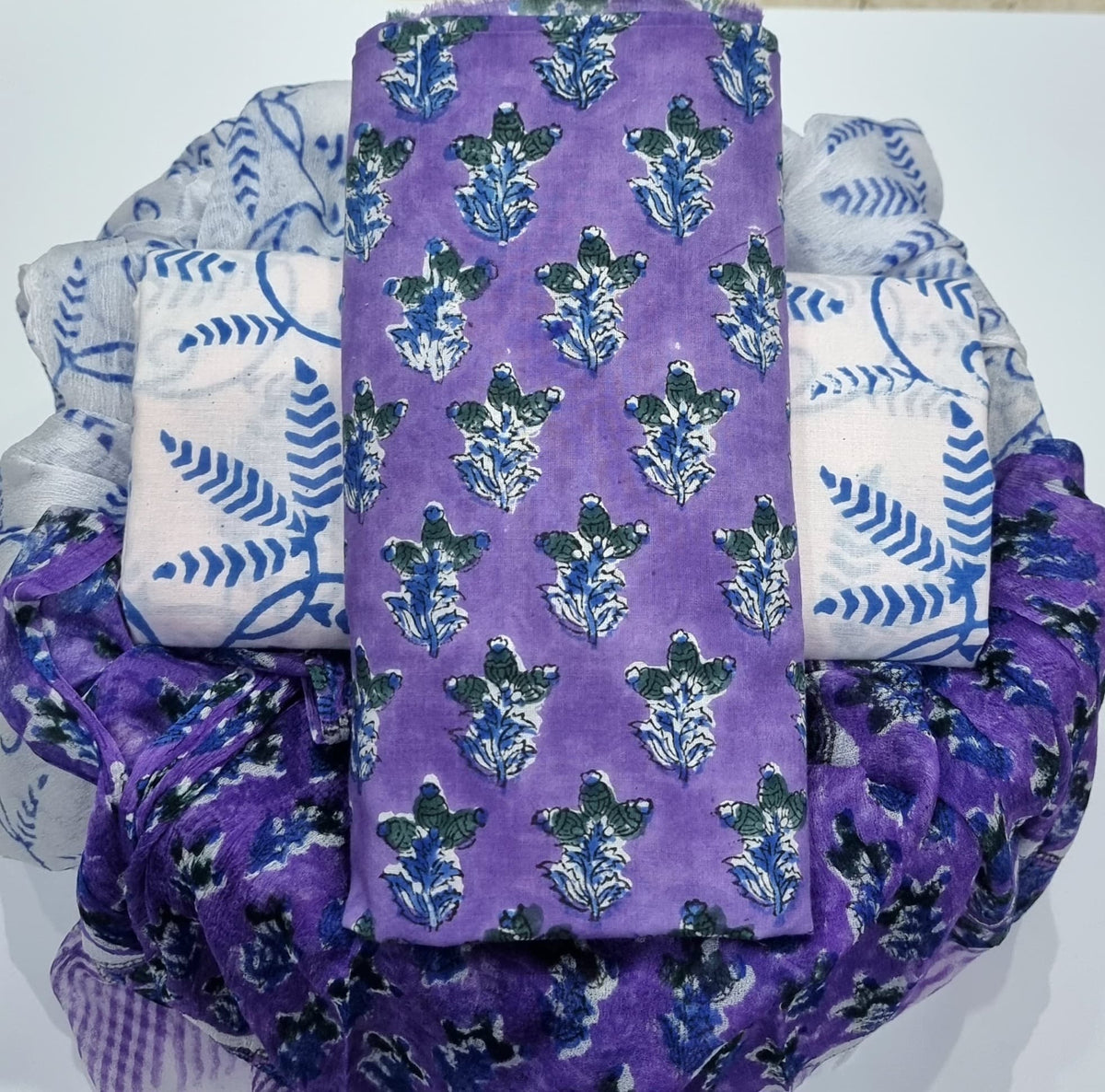Premium BAGRU hand block cotton 3 pc Suit with Chiffon Dupatta